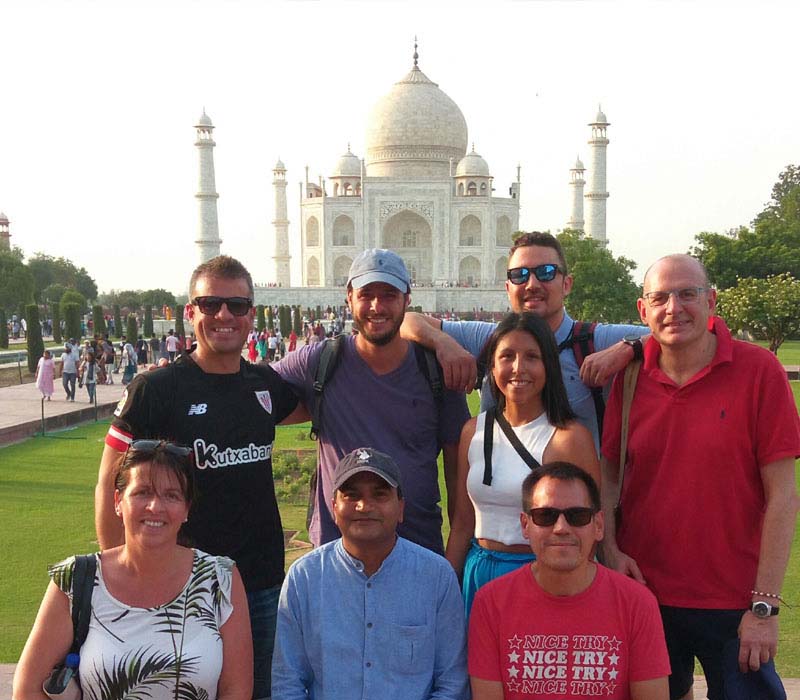 government approved tourtist guide in agra for taj mahal
